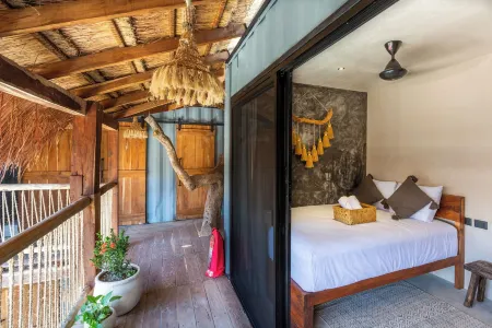 Meteora Stay & Co-Working Space