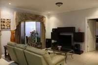 Deluxe Property in Cariari Hotels in Pozos