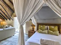 Ikhaya Safari Lodge Hotels in Constantia