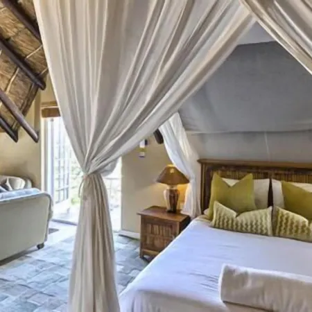 Ikhaya Safari Lodge Отели рядом с достопримечательностью «Парк Винберг»