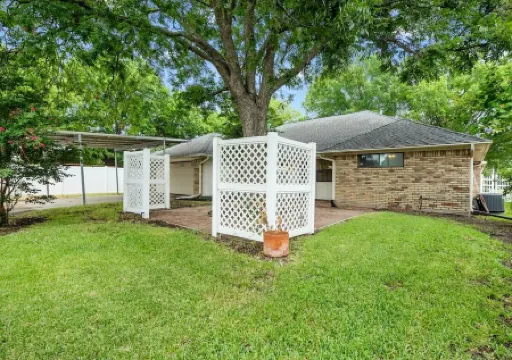 Charming Stylish 4-bedroom house with in serene Allen