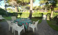 Lovely villa for five guests in peaceful Lignano Riviera - Villas