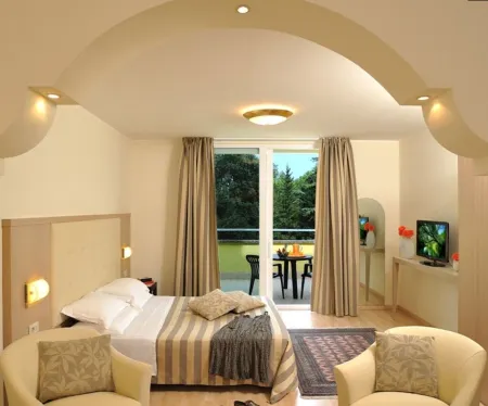 Hotel Olimpia Отели рядом с достопримечательностью «Автодром Энцо и Дино Феррари»