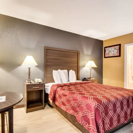 Econo Lodge Busch Gardens Отели рядом с достопримечательностью «Парк аттракционов Busch Gardens»