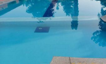 Gold Nest Rubystone Heritage