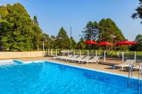 Quality Inn & Suites Garden of the Gulf - Pools
