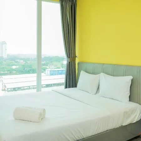 Studio Apartment at Tree Park Apartment