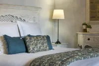 L'Instant Sévigné Hotels in Grignan