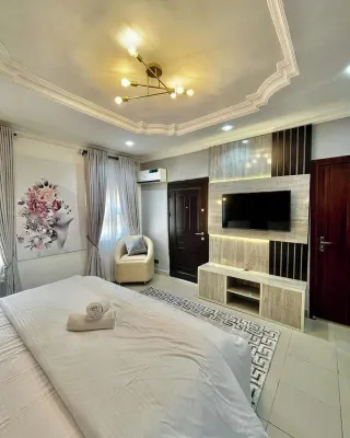 LUXE APARTMENTS Hotels near Fajuyi Memorial Park