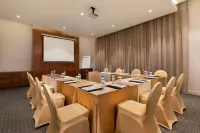 Ramada by Wyndham Dubai Barsha Heights - Balkon