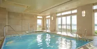 Newport Beach Hotel & Suites - Beach