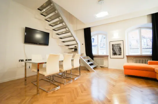 AAA Stay Castle Square Old Town Отели рядом с достопримечательностью «Старый город»