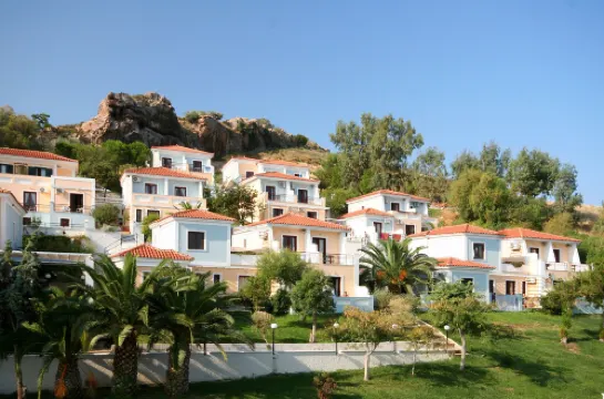 Clara Resort