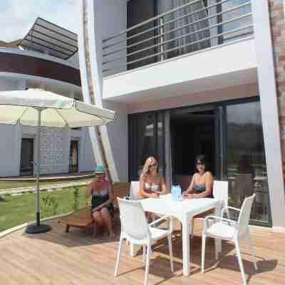 HAN-De Homes Hotel Exterior