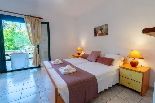 Rivendell Apartments Hotels in Feakes