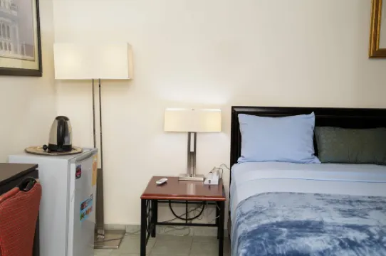 Hotel Mallika Company, SL