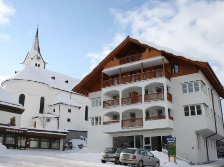 Classic Apartment Near Ski Area in Leogang