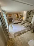 Buddha Beach Thoiry Hotel a Yvelines