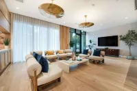 THesis Hotel Miami Coral Gables, Curio Collection by Hilton