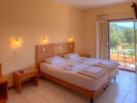 Calderimi Lefkada Hotels in Ellomeno
