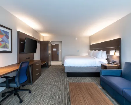 Holiday Inn Express & Suites GAINESVILLE - LAKE LANIER AREA by IHG Hotels in Gainesville