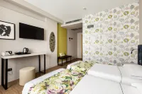 Anusca Palace Hotel Hotels in Toscanella