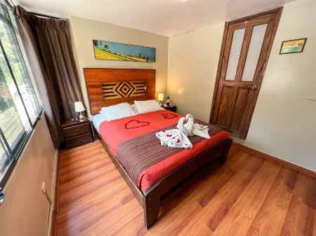 Nativus Hostel Machu Picchu Отели рядом с достопримечательностью «Temple of the Three Windows»