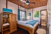 Lula's Bed & Breakfast - parking