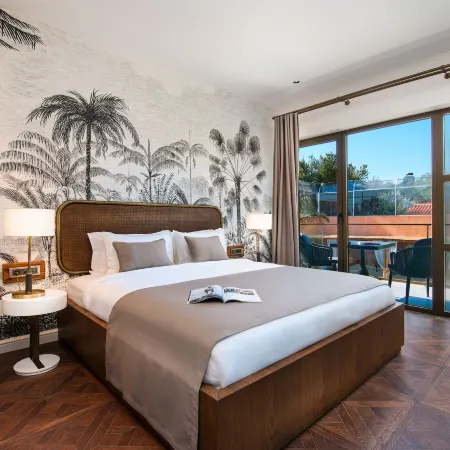 Genesis Hotel