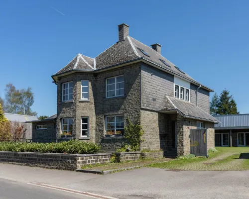 Group Cottage in Sourbrodt Hotels in Waimes