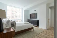 Lavish 3Br Retreat w Private Rooftop Deck Near NYC
