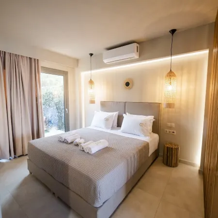 Theros Suites