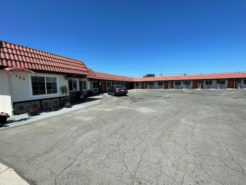 Travel Inn Hotels in King City