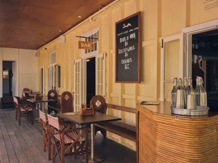 Halse Lodge Noosa Heads Отели рядом с достопримечательностью «Нуза Хедс Мейн Бич»