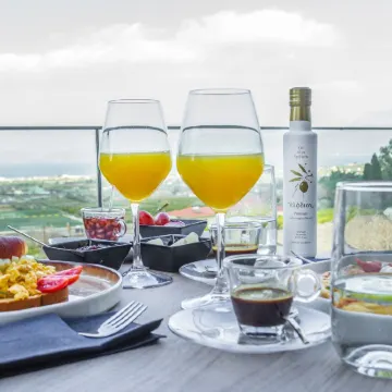 Acro Upscale Residences