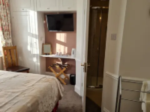 Rowan Tree House B&B