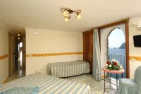 La Locanda Del Fiordo Hotels in Furore