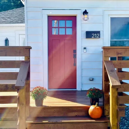 Renovated Gem Near Cantine Field, HITS & Hunter