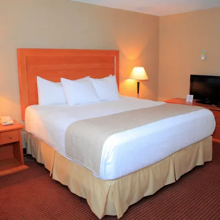 Days Inn by Wyndham Edmonton Downtown