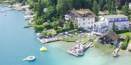 Barry Memle Directly at the Lake Отели в г. Ossiach