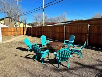 3-bedroom house, Pet Friendly with High Speed Internet, in Cozy Amarillo Hotels near Texas Route 66 Visitor Center