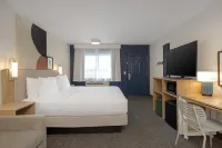 Spark by Hilton Santa Nella - Gym