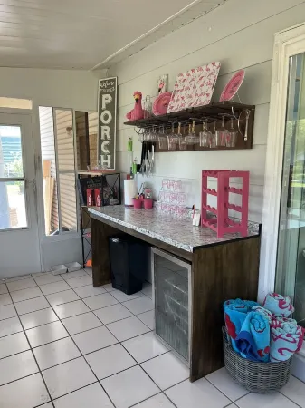 Weeki Wachee Gardens on the Canal Отели рядом с достопримечательностью «Уики Уэши Спринг»