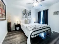 Family Cottage  Cozy Family Gem near SeaWorld Lackland Hotels in West San Antonio