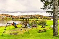 Historic Alpine Lakeside Manor Hotel a Terra Alta