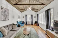 Spectacular Beach Oasis Retreat with Riverview Hotels in Holly Hill