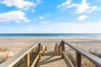 Stunning Inlet Views and Beach Access - Elegant Coastal Retreat 霍里縣住宿飯店