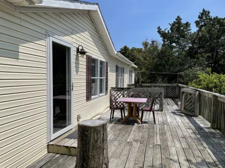 Charming Deck and Outdoor Shower - Serene Family Retreat