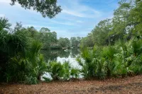 Charming Retreat with Lagoon Views and Outdoor Deck - Cozy Escape