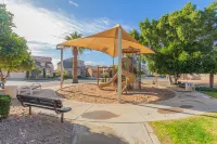 Beautiful Interior and Backyard Oasis - Charming Luxury Escape